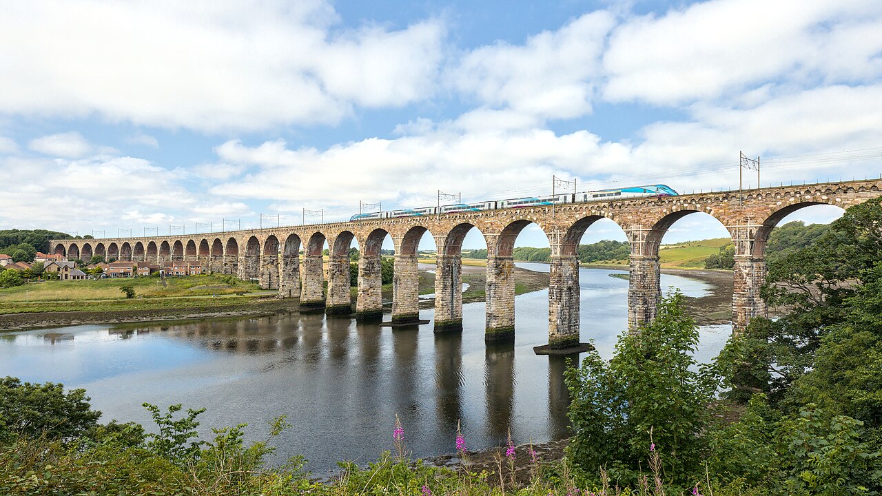 Berwick-upon-Tweed, Royal Border Bridge