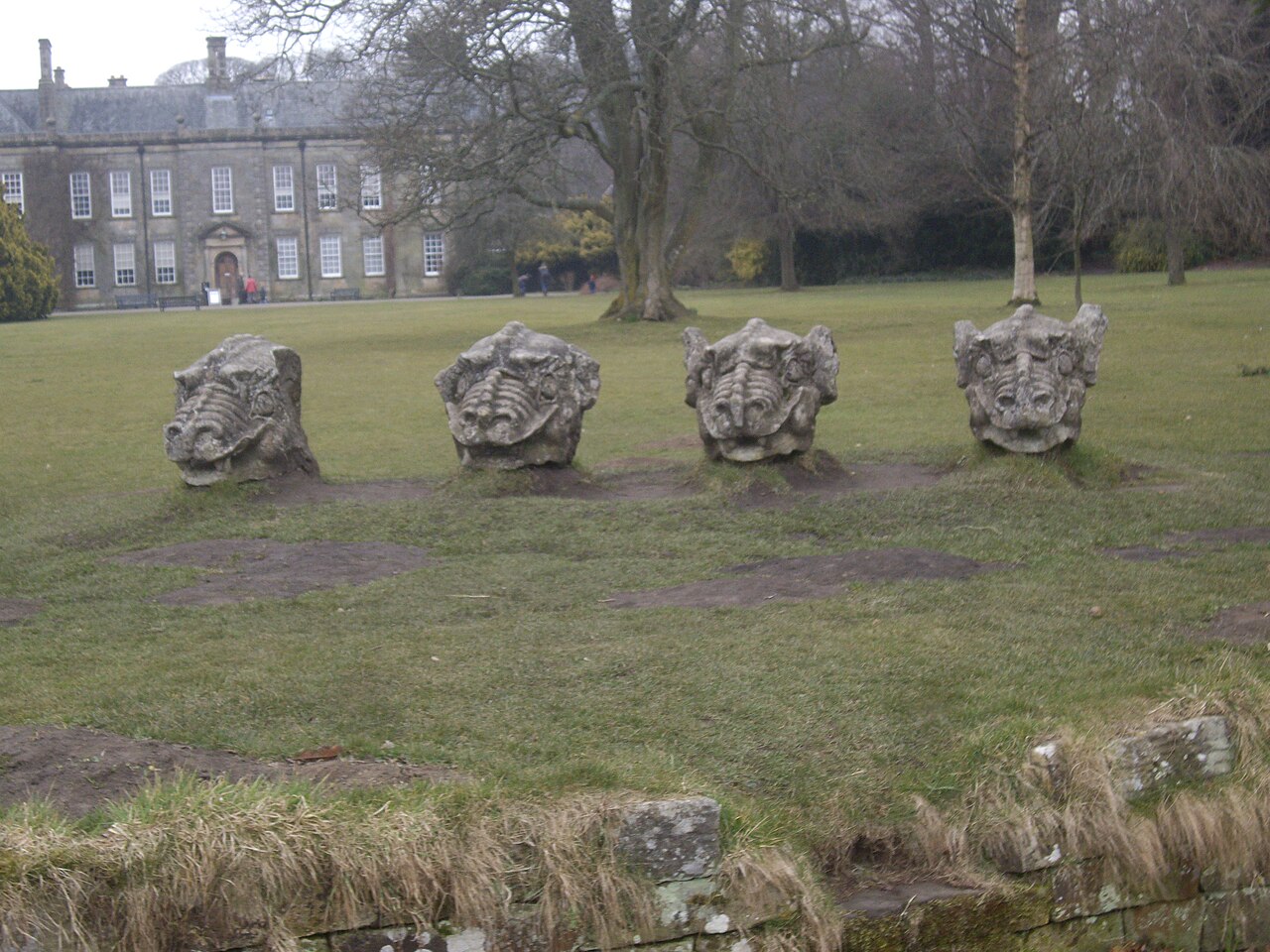 Front lawn of Wallington House